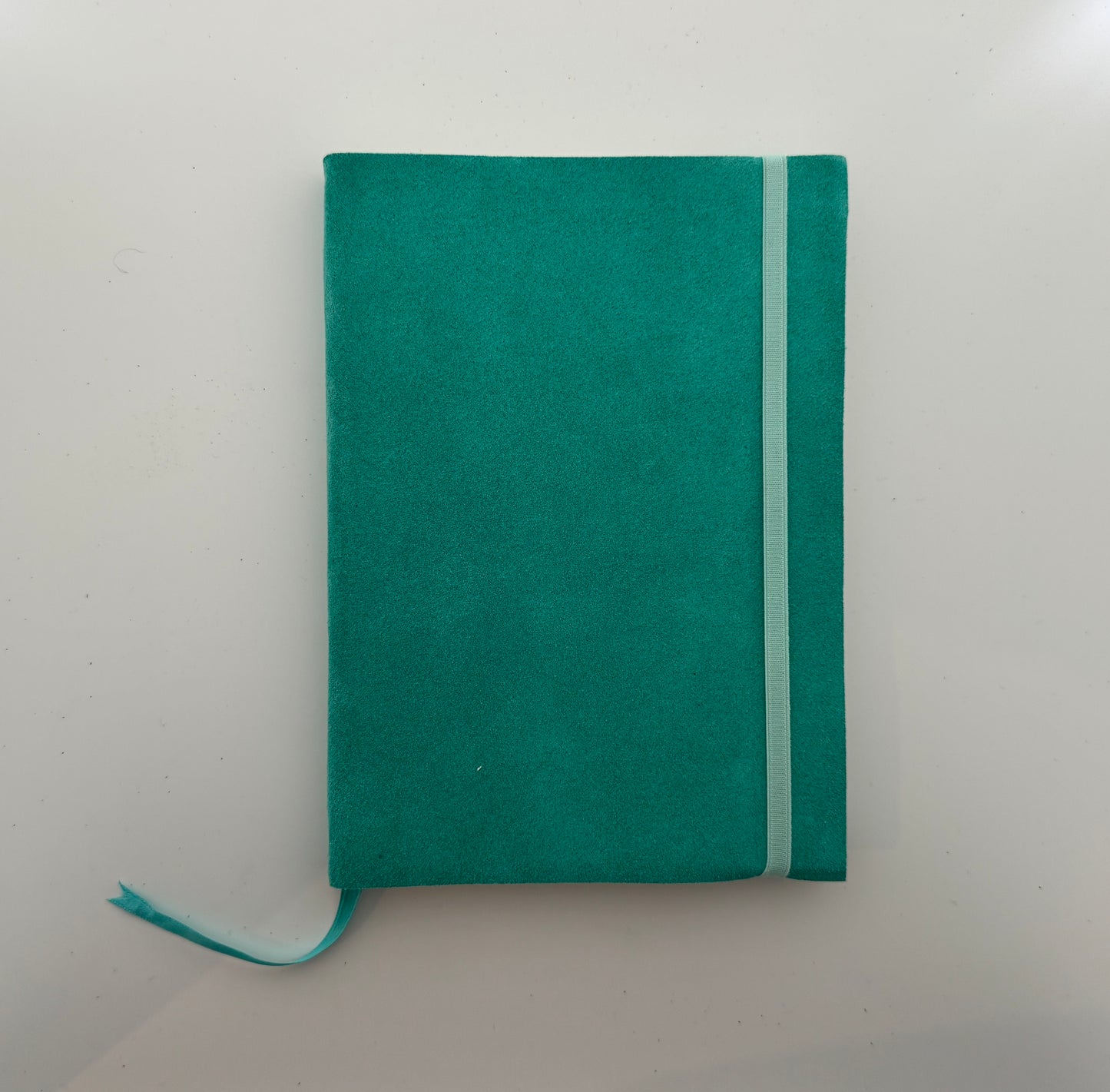 Agenda de Cuero Gamuzado Tonos Verdes- 15x21