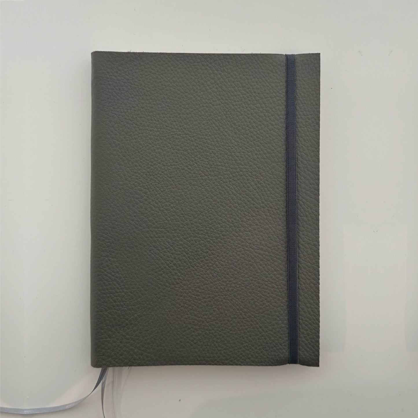 Agenda de Cuero Graneado Tonos Negros - 15x21